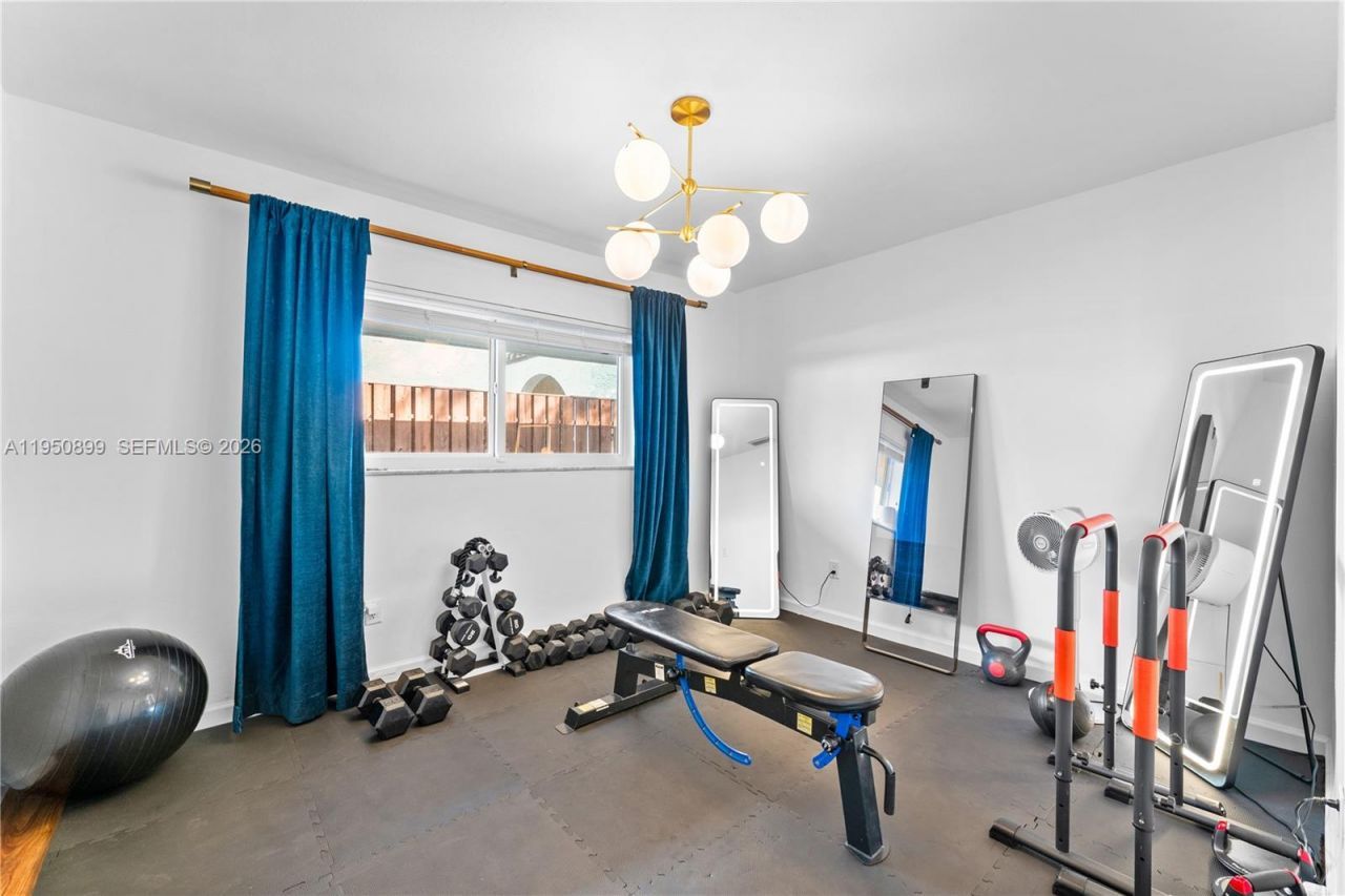 1071 NE 83rd St, Miami, FL 33138 Photo