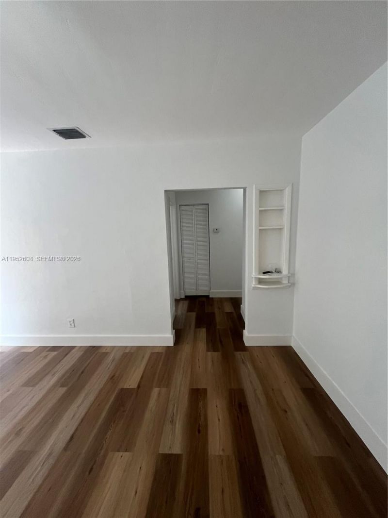 3330 NW 4th St , Miami, FL 33125 Photo