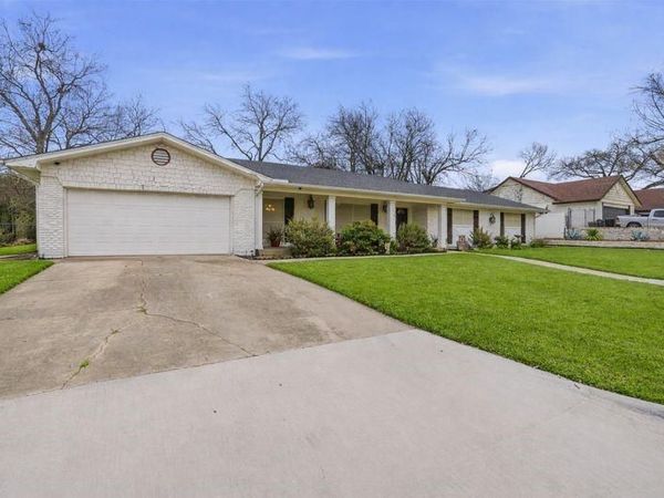 8120 Bangor Drive, Benbrook, TX 76116