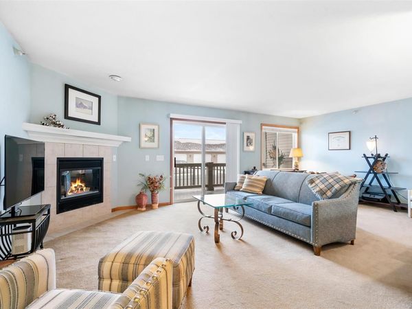 700 Hillside Drive, Unit 26, Petoskey, MI 49770
