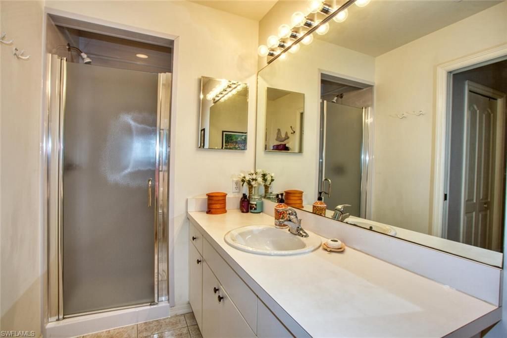 8066 Queen Palm Ln, Unit 513, Fort Myers, FL 33966 Photo