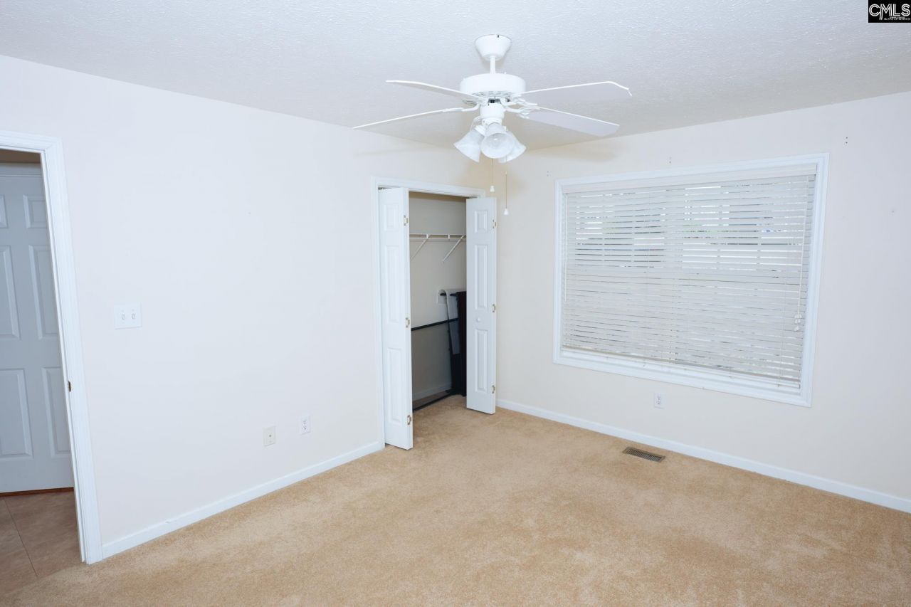 37 Summerset Court Photo 17