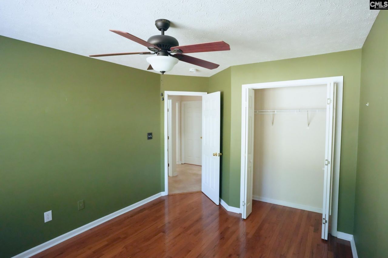 37 Summerset Court Photo 19