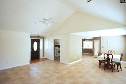 37 Summerset Court photo 4