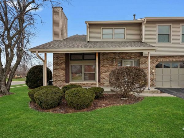 9301 WATERFORD Lane, Orland Park, IL 60462