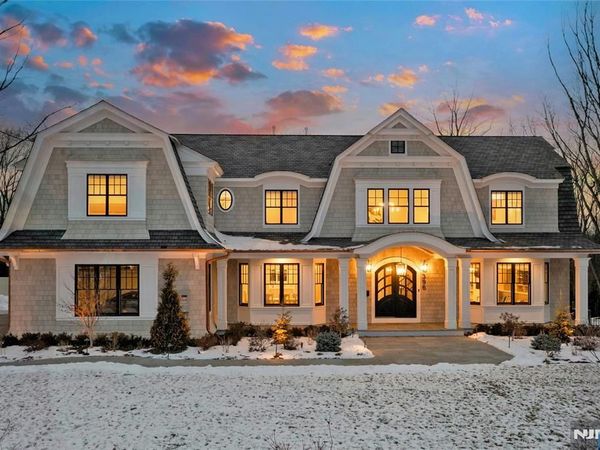 396 Knollwood Road, RIDGEWOOD, NJ 07450