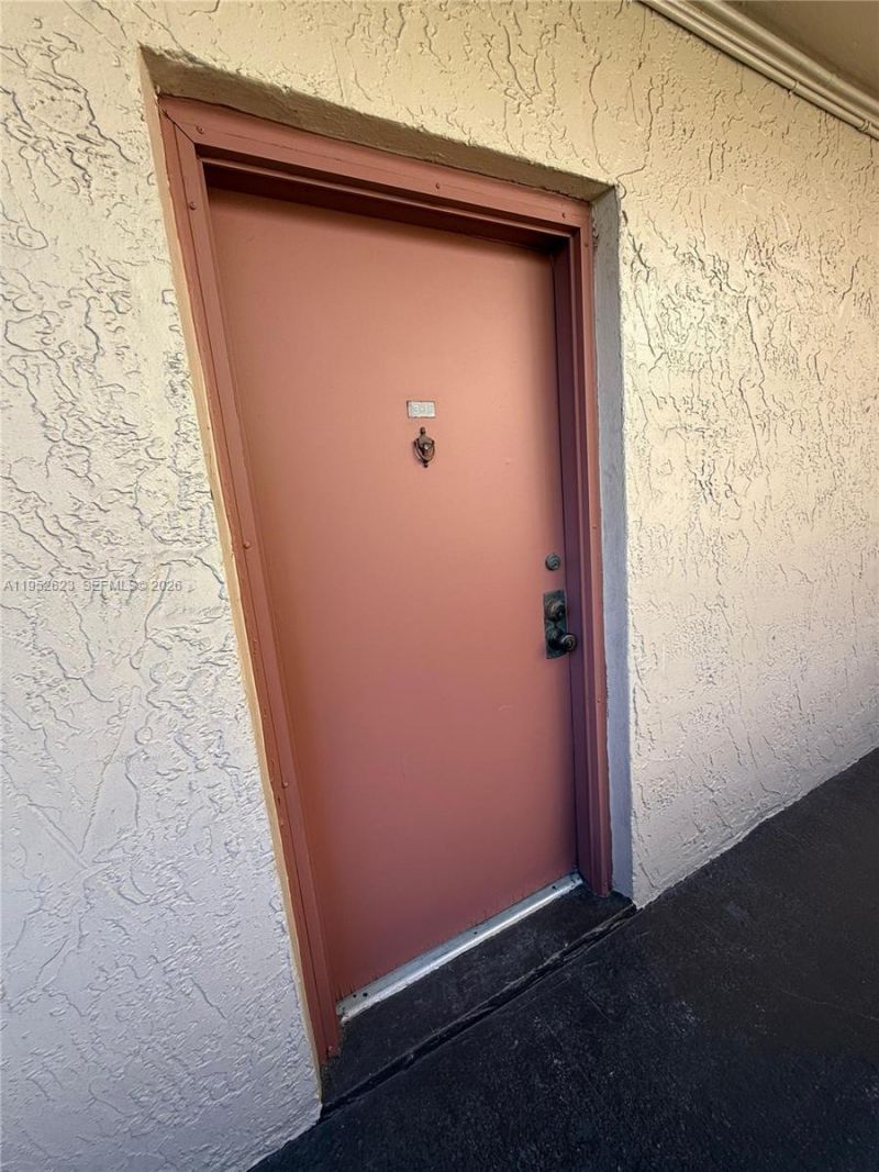 10641 SW 108th Ave, Unit 3I, Miami, FL 33176 Photo