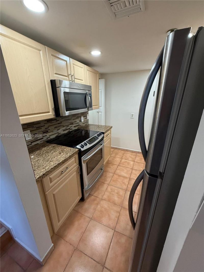 10641 SW 108th Ave, Unit 3I, Miami, FL 33176 Photo
