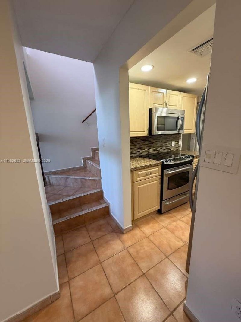 10641 SW 108th Ave, Unit 3I, Miami, FL 33176 Photo