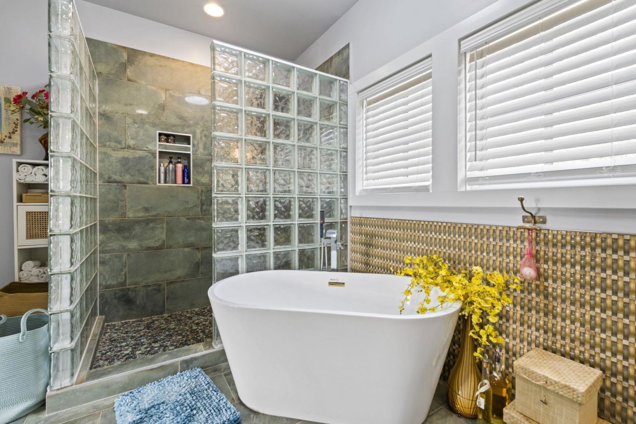 329 Kaufman St. Photo 22