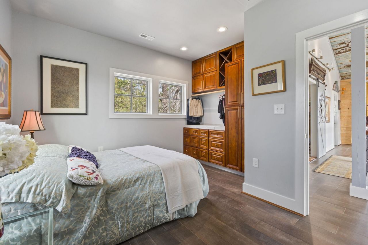 329 Kaufman St. Photo 26