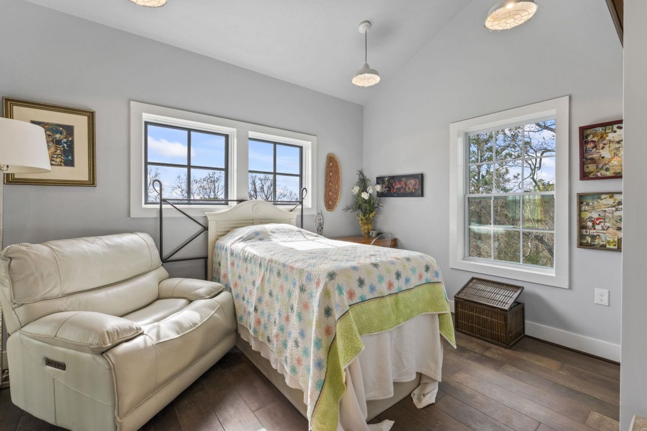 329 Kaufman St. Photo 29