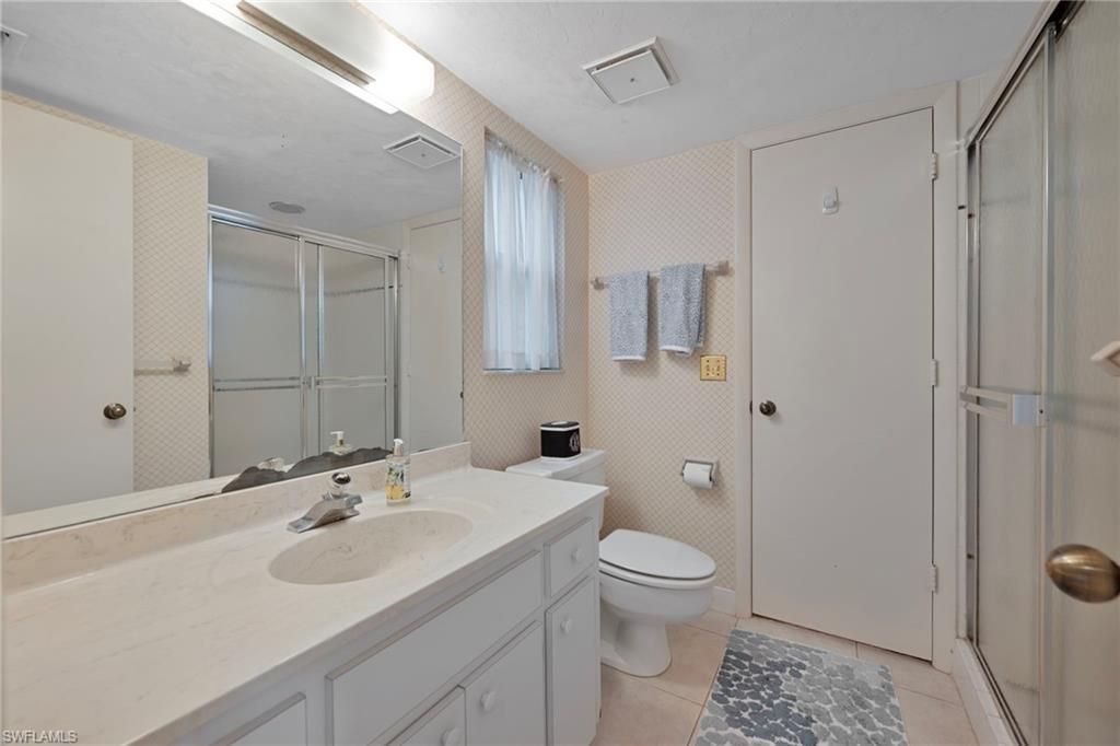 1014 Wildwood Ln, Unit 1014, Naples, FL 34105 Photo