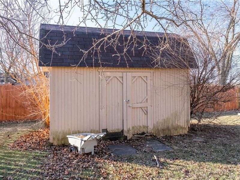 5686 Firegate Court, Huber Heights, OH 45424 Photo 38