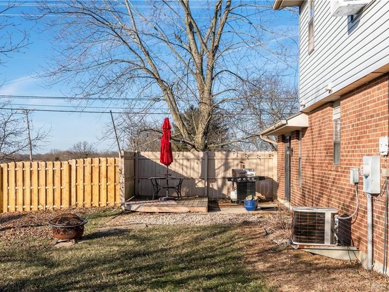 5686 Firegate Court, Huber Heights, OH 45424 Photo 39