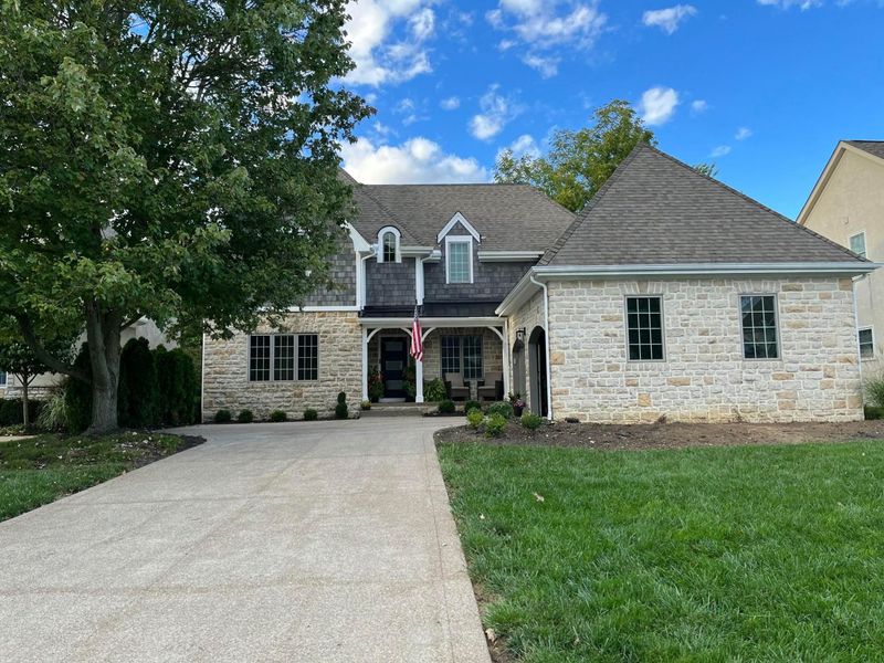 749 Covered Bridge Drive, Delaware, OH 43015 Photo 2