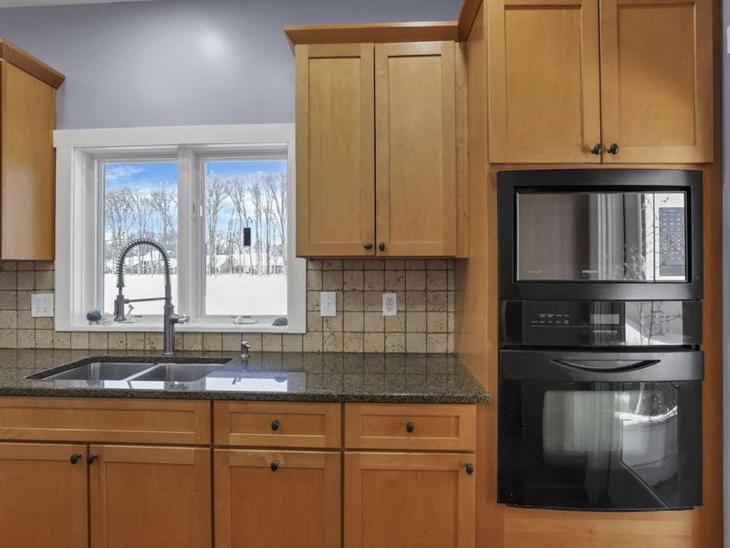 749 Covered Bridge Drive, Delaware, OH 43015 Photo 27