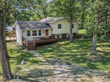 3821 Langley Drive, Hamburg Twp, MI 48169