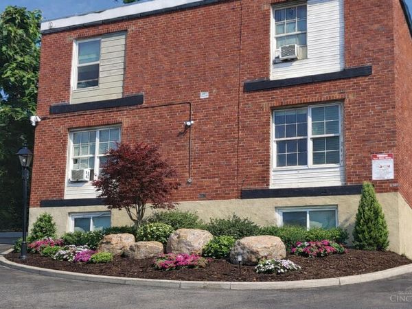 3035 Gilbert Avenue, Cincinnati, OH 45206