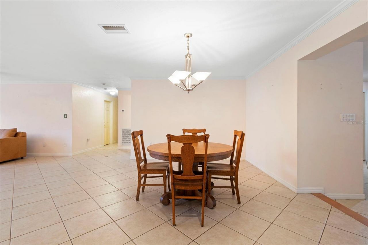 33 Cunningham Drive, New Smyrna Beach, FL 32168 Photo