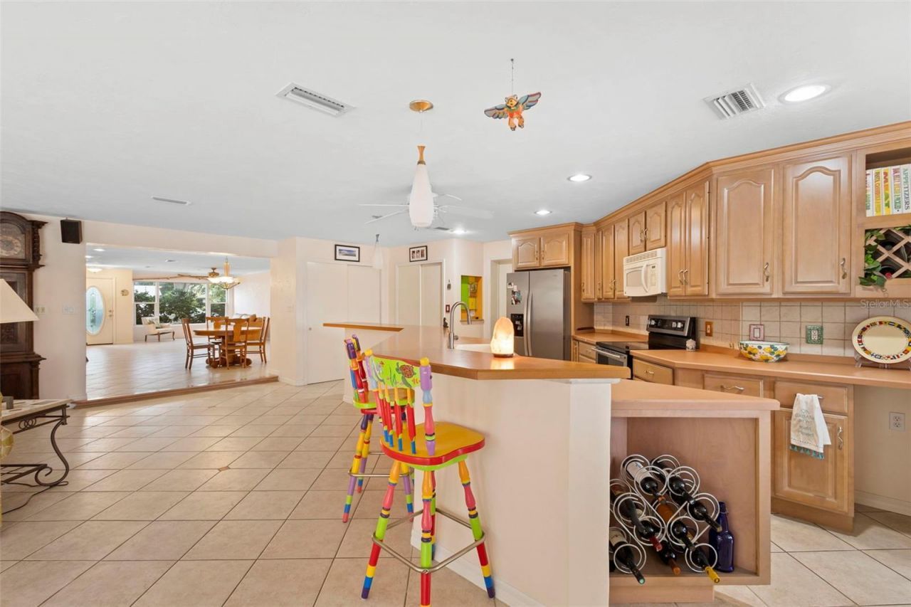 33 Cunningham Drive, New Smyrna Beach, FL 32168 Photo