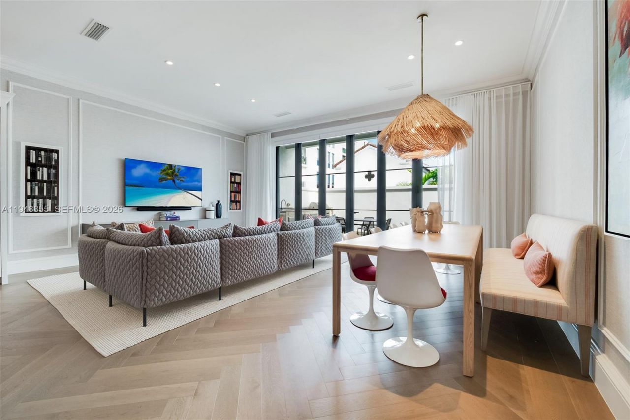 2615 Anderson Rd , Coral Gables, FL 33134 Photo