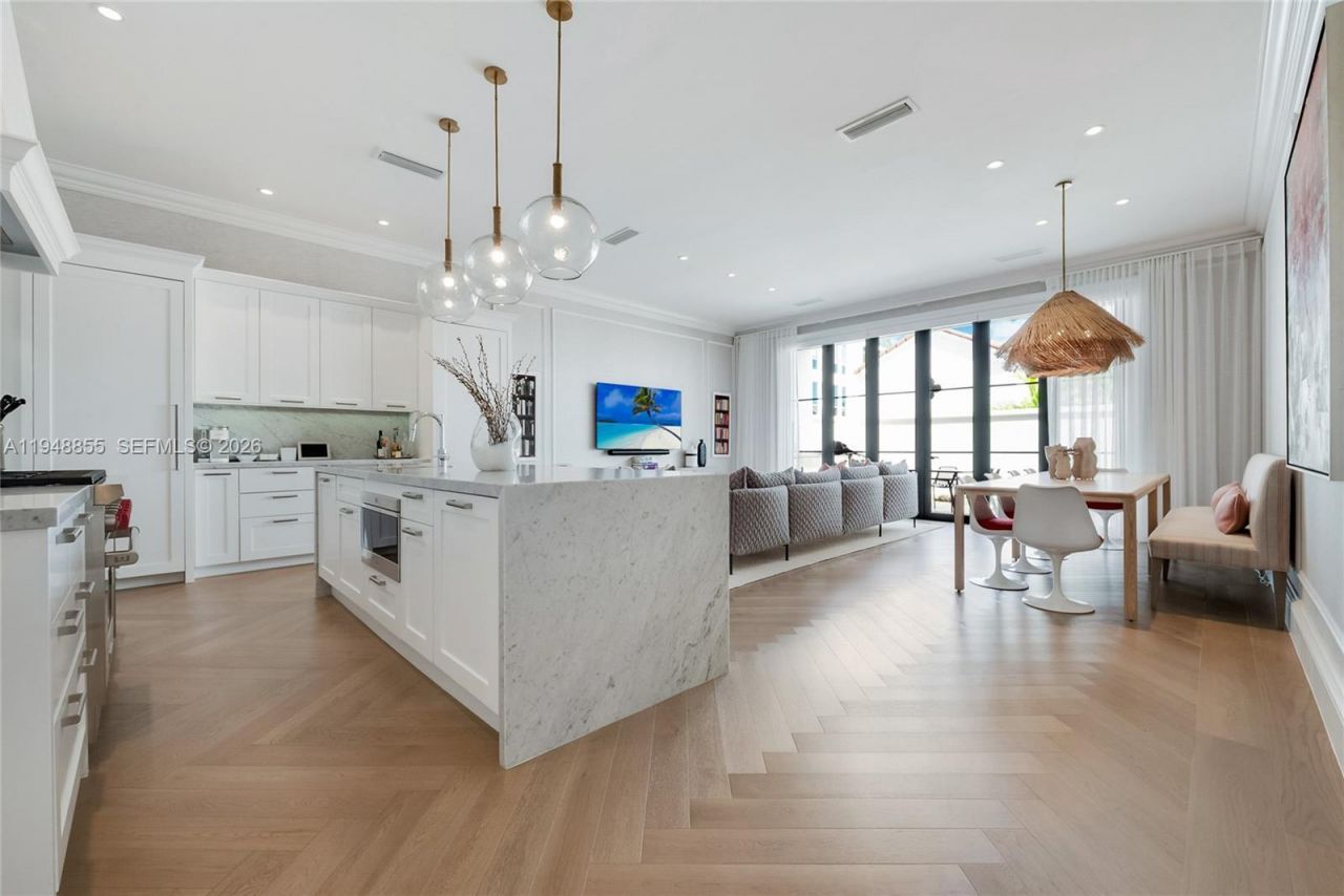 2615 Anderson Rd , Coral Gables, FL 33134 Photo