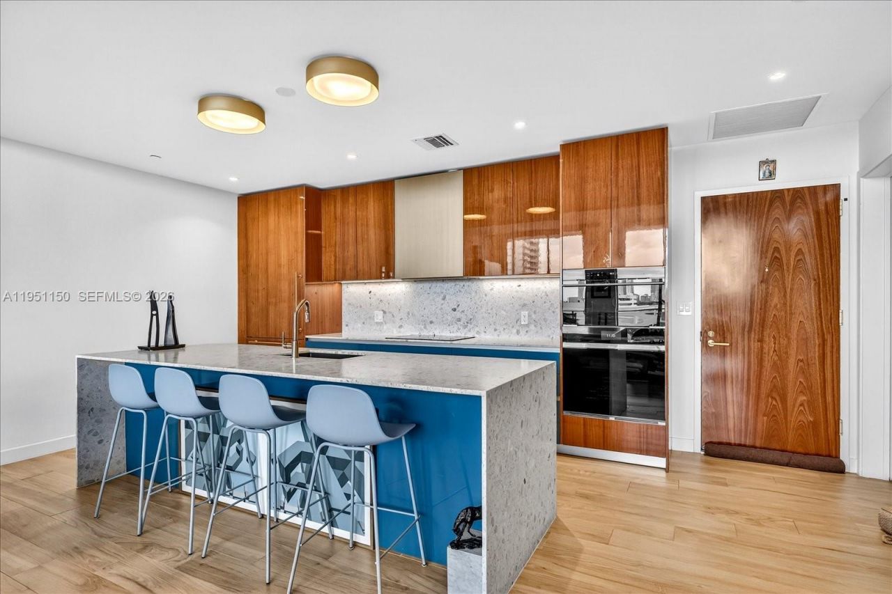 2678 Tigertail Ave , Unit 604, Miami, FL 33133 Photo