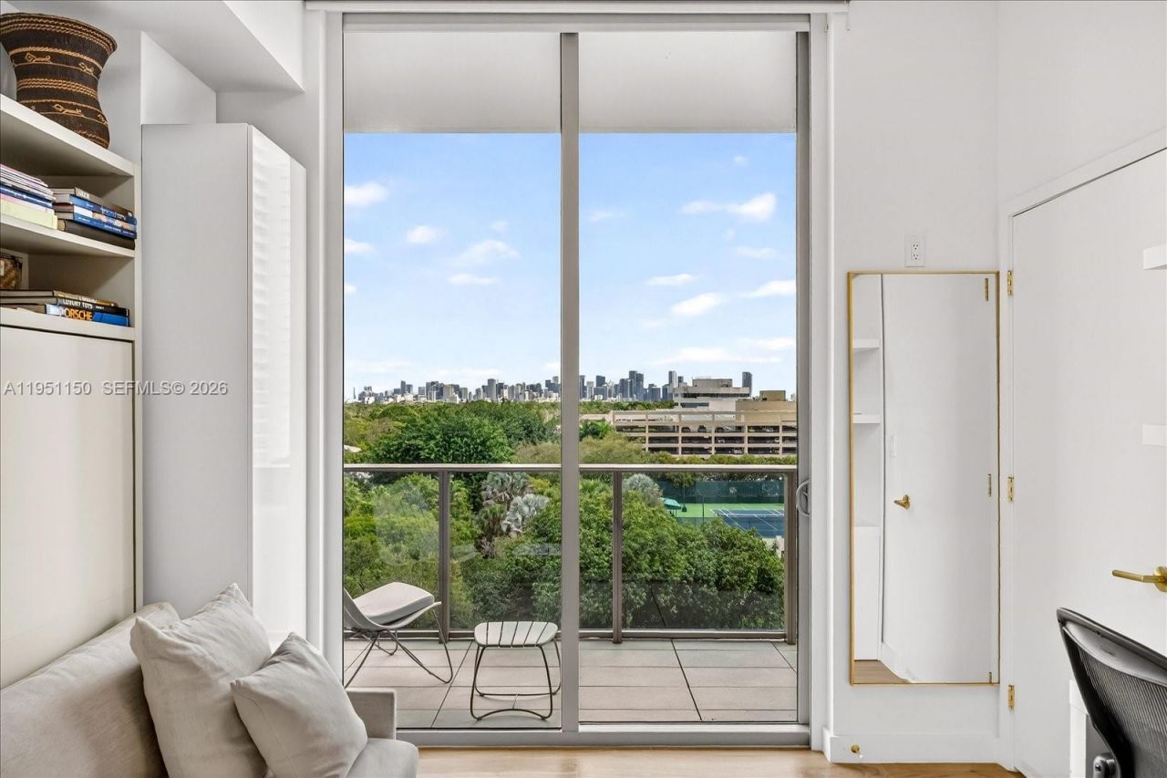 2678 Tigertail Ave , Unit 604, Miami, FL 33133 Photo