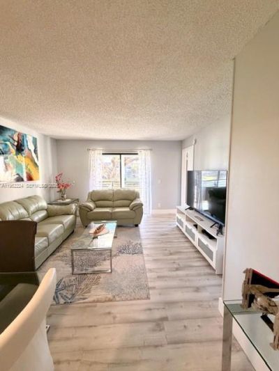 10405 Sunrise Lakes Blvd, Unit 202, Sunrise, FL 33322 Photo