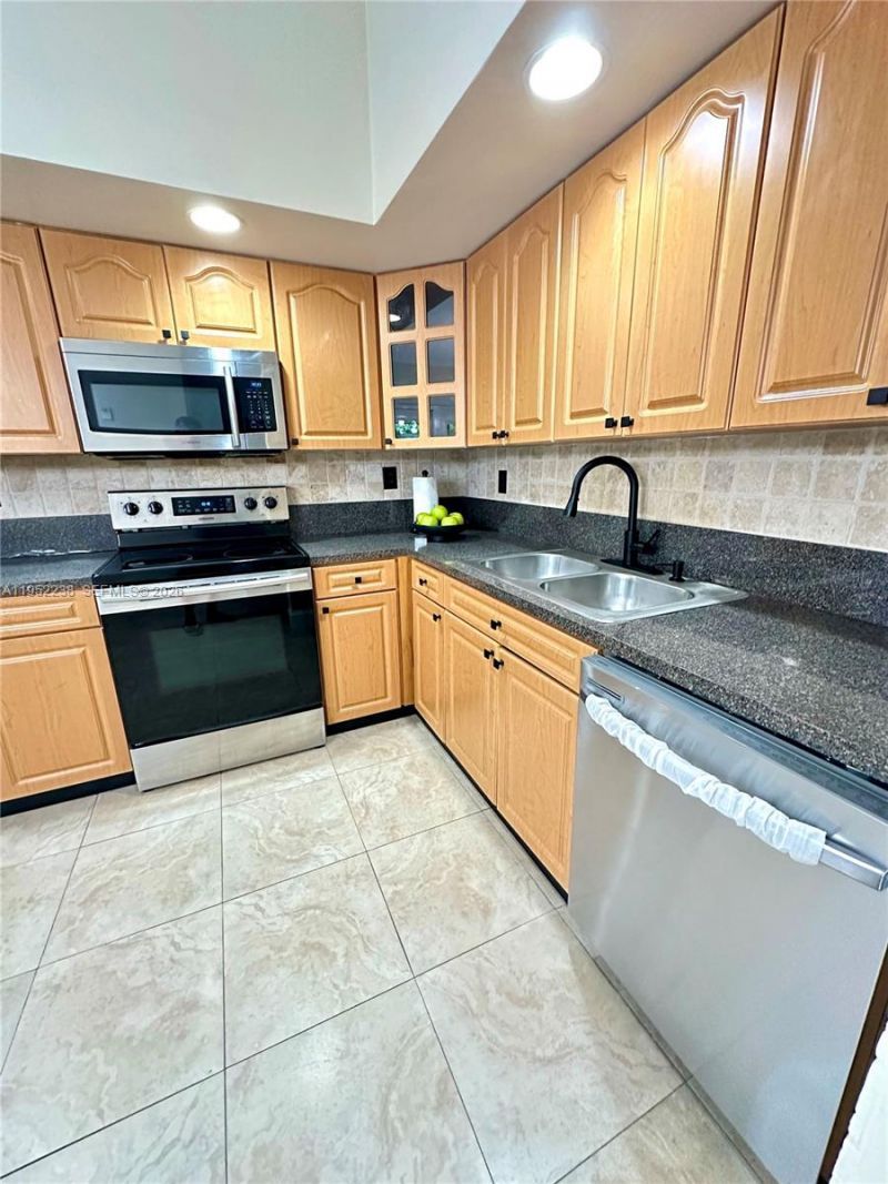 11117 SW 122nd Ct, Miami, FL 33186 Photo