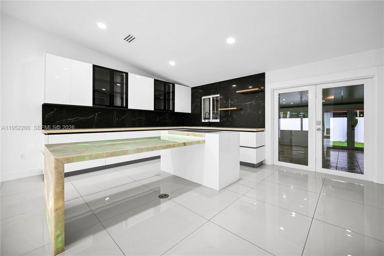 13284 SW 39th Street, Miami, FL 33175 Photo