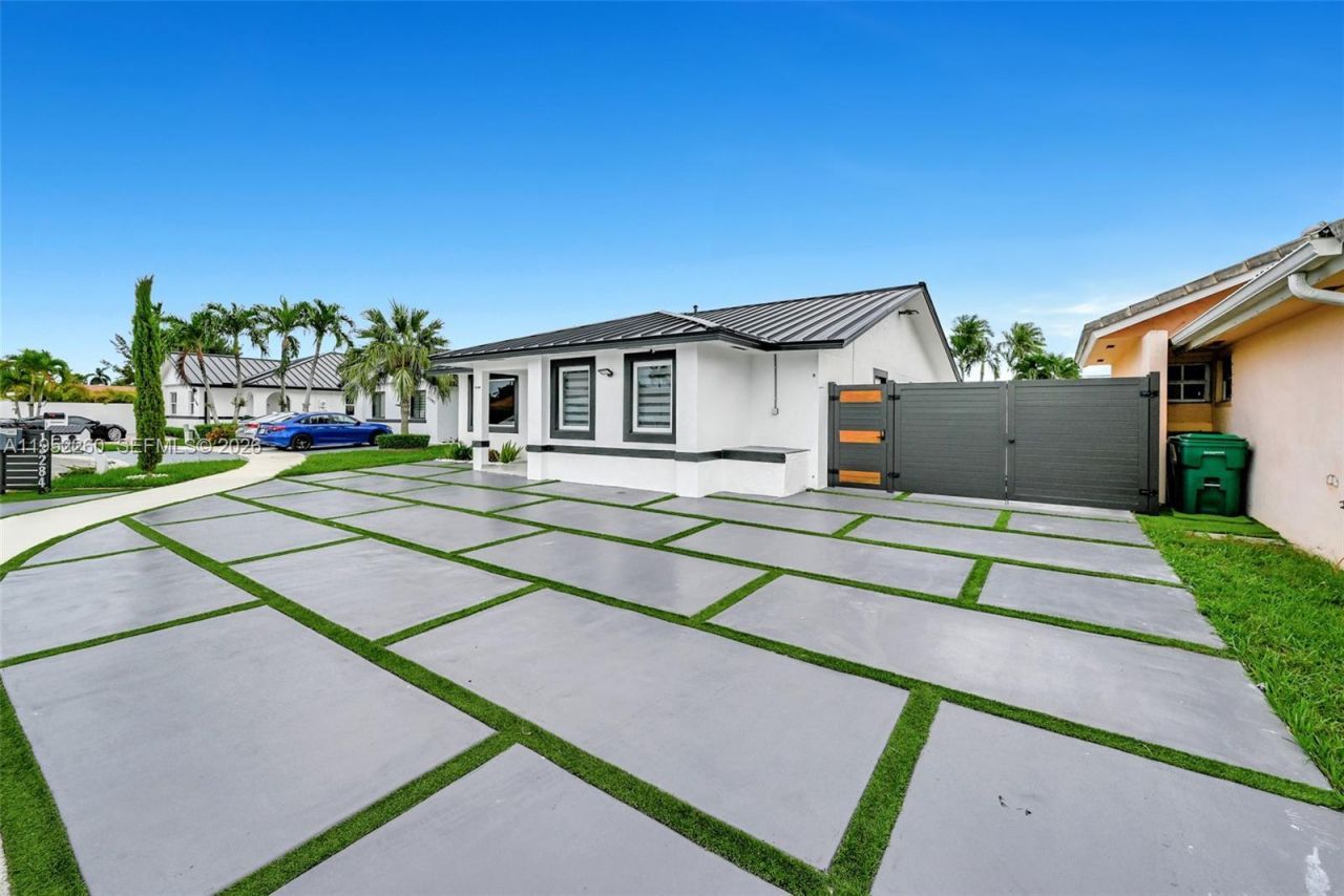 13284 SW 39th Street, Miami, FL 33175 Photo