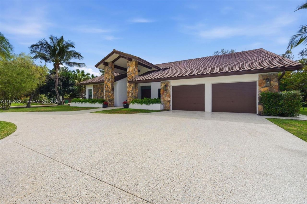 11850 Oak Leaf Dr., Davie, FL 33330 Photo