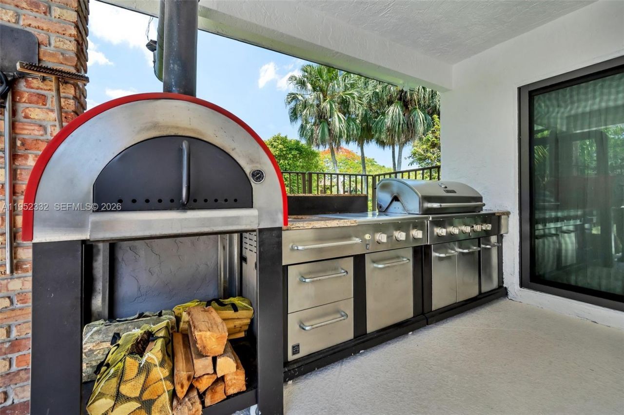 11850 Oak Leaf Dr., Davie, FL 33330 Photo