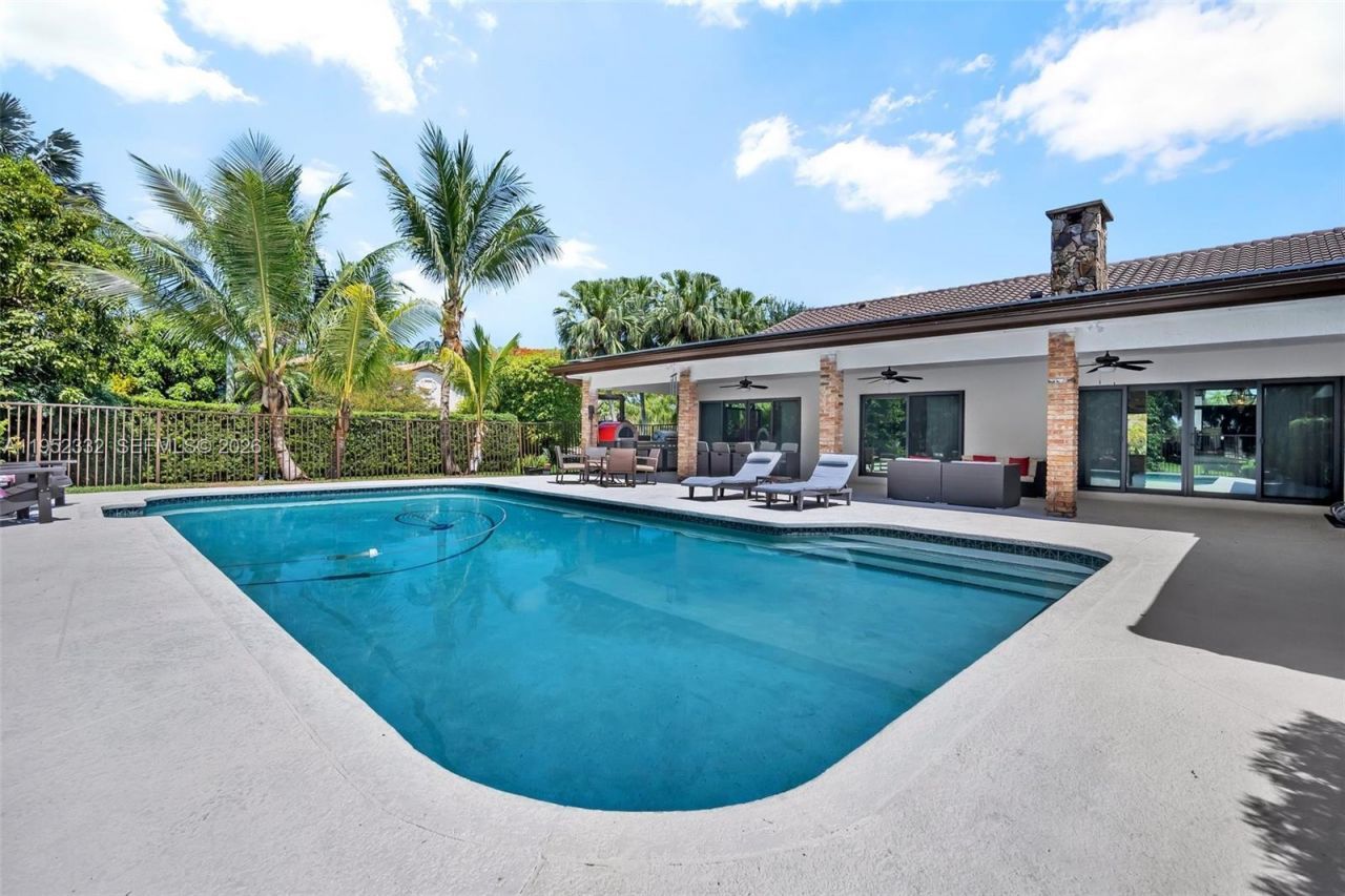 11850 Oak Leaf Dr., Davie, FL 33330 Photo