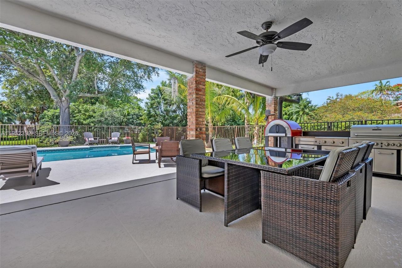 11850 Oak Leaf Dr., Davie, FL 33330 Photo