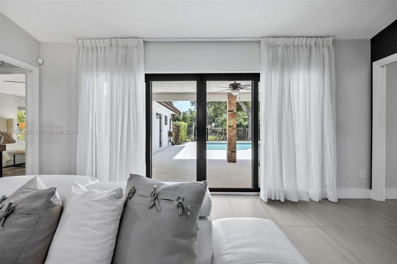 11850 Oak Leaf Dr., Davie, FL 33330 Photo