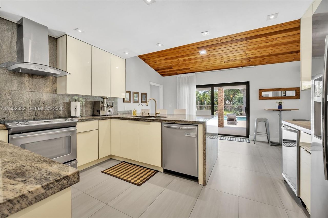 11850 Oak Leaf Dr., Davie, FL 33330 Photo