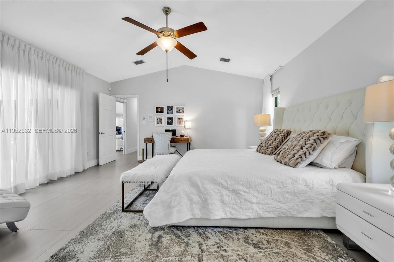 11850 Oak Leaf Dr., Davie, FL 33330 Photo