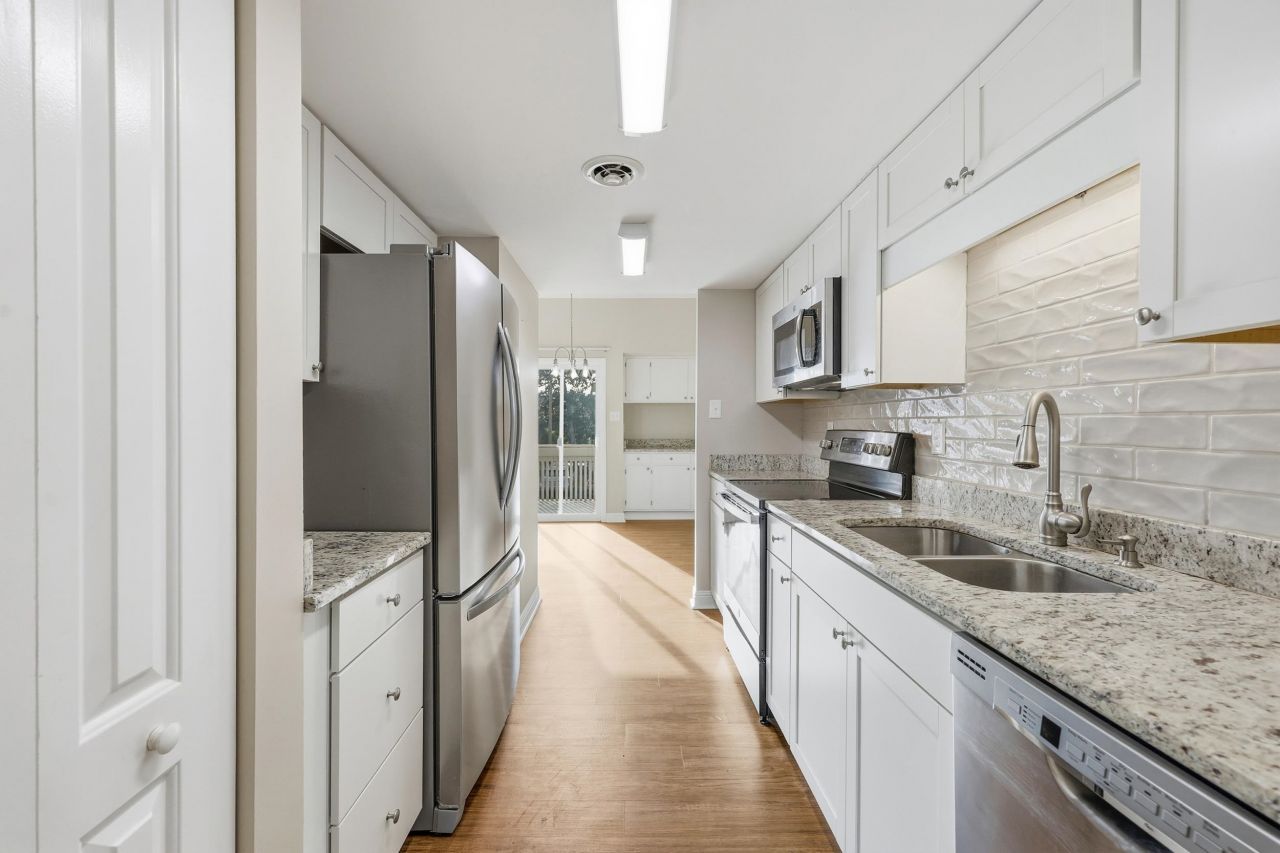 1000 11th Ave. N Photo 16