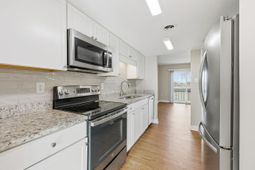 1000 11th Ave. N photo 4