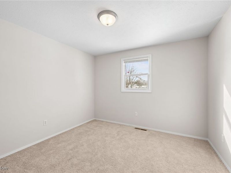 7007 Hidden Valley Drive, Amherst, OH 44001 Photo 17