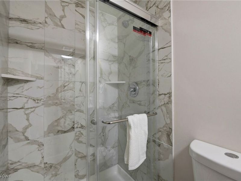 7007 Hidden Valley Drive, Amherst, OH 44001 Photo 29