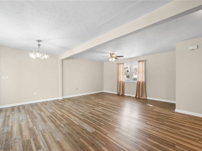 7007 Hidden Valley Drive, Amherst, OH 44001 Photo 5