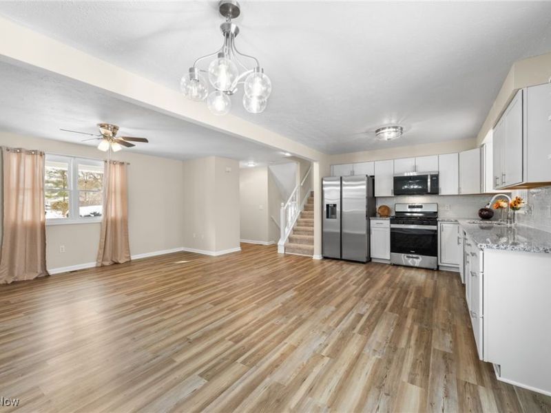 7007 Hidden Valley Drive, Amherst, OH 44001 Photo 6