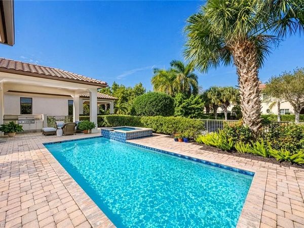 2277 Residence CIR, NAPLES, FL 34105
