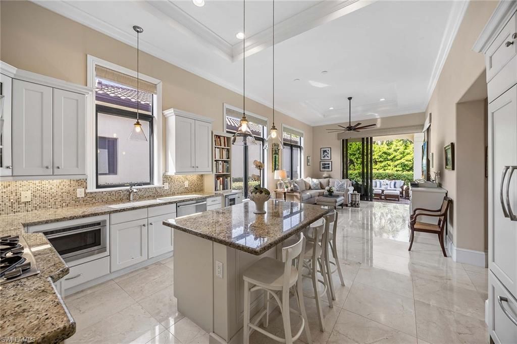2277 Residence Cir, Naples, FL 34105 Photo
