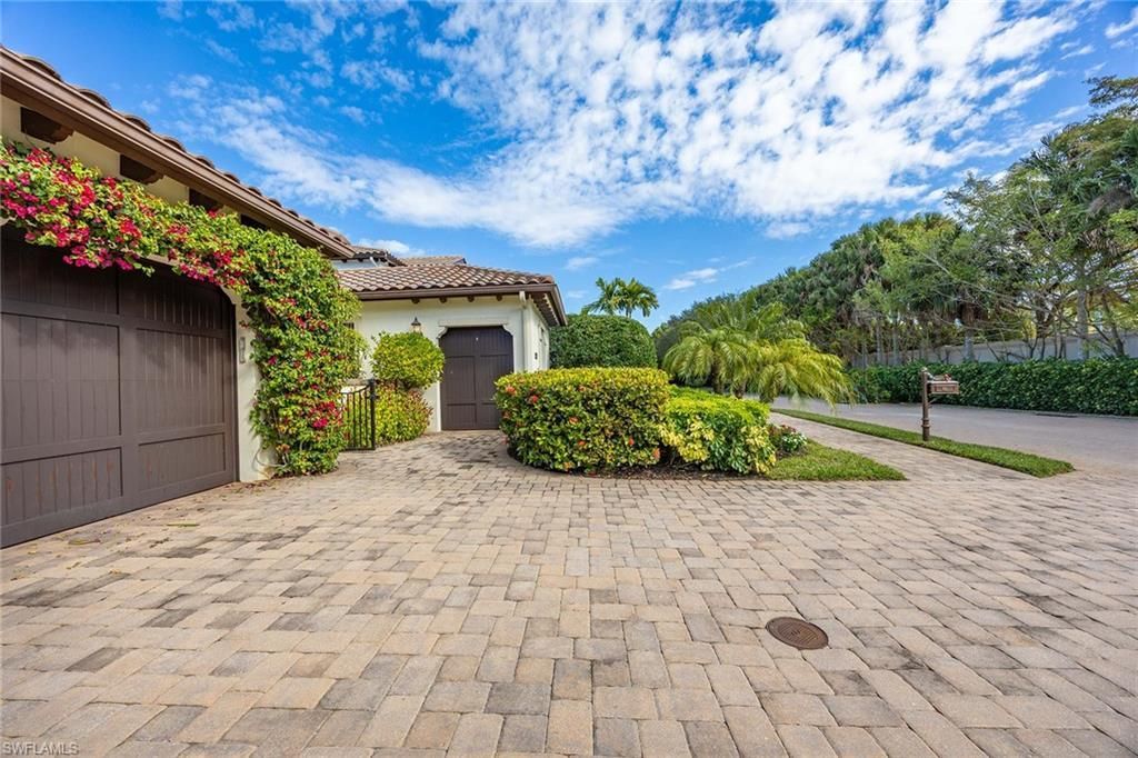 2277 Residence Cir, Naples, FL 34105 Photo