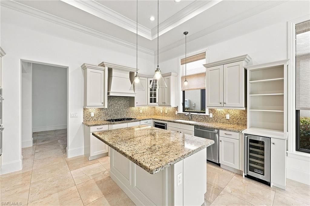 2277 Residence Cir, Naples, FL 34105 Photo